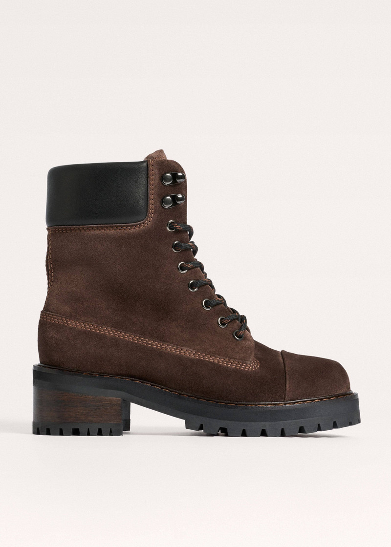 Hiking Boot 8