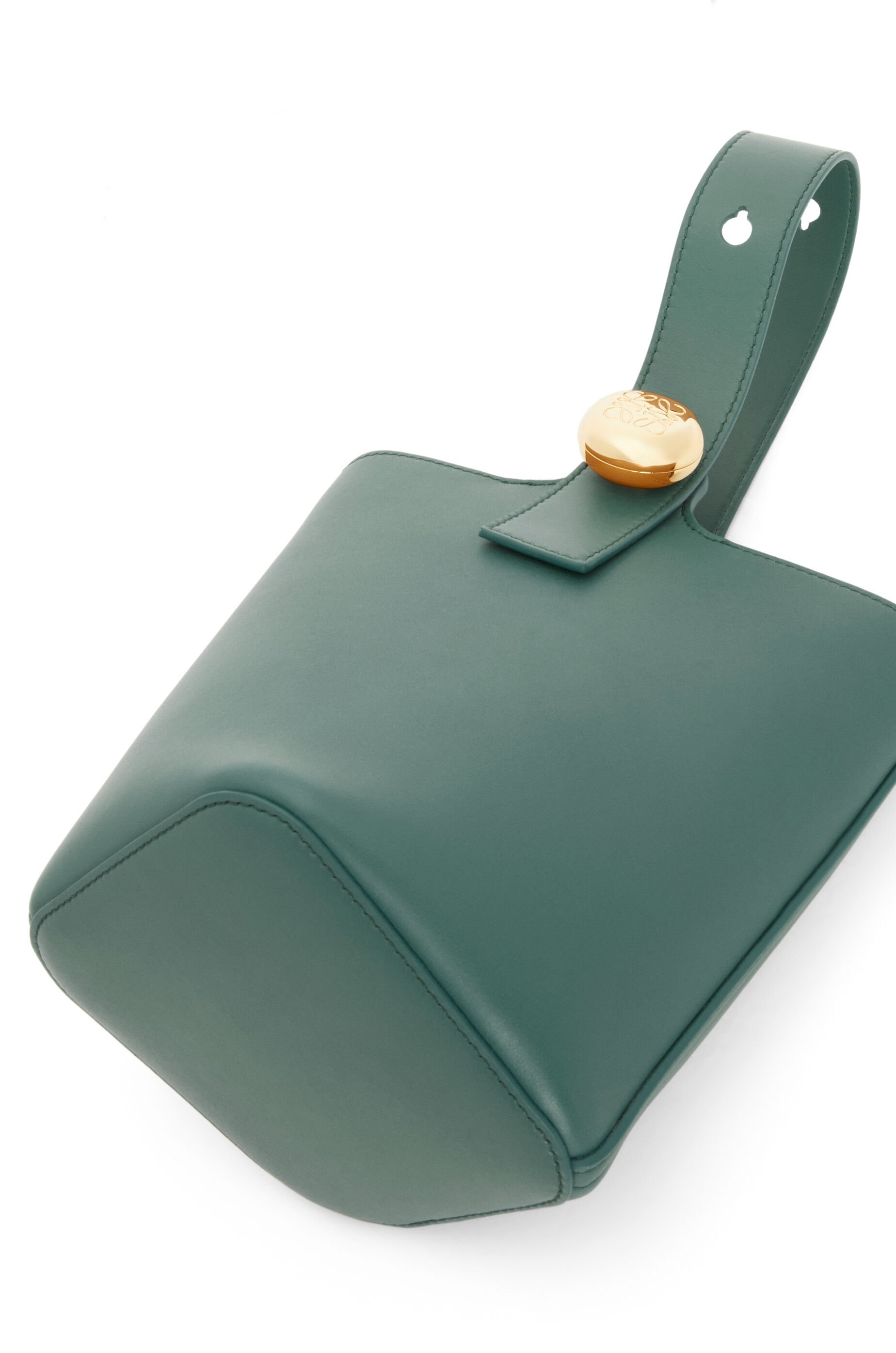 Mini Pebble bucket in smooth calfskin - 7