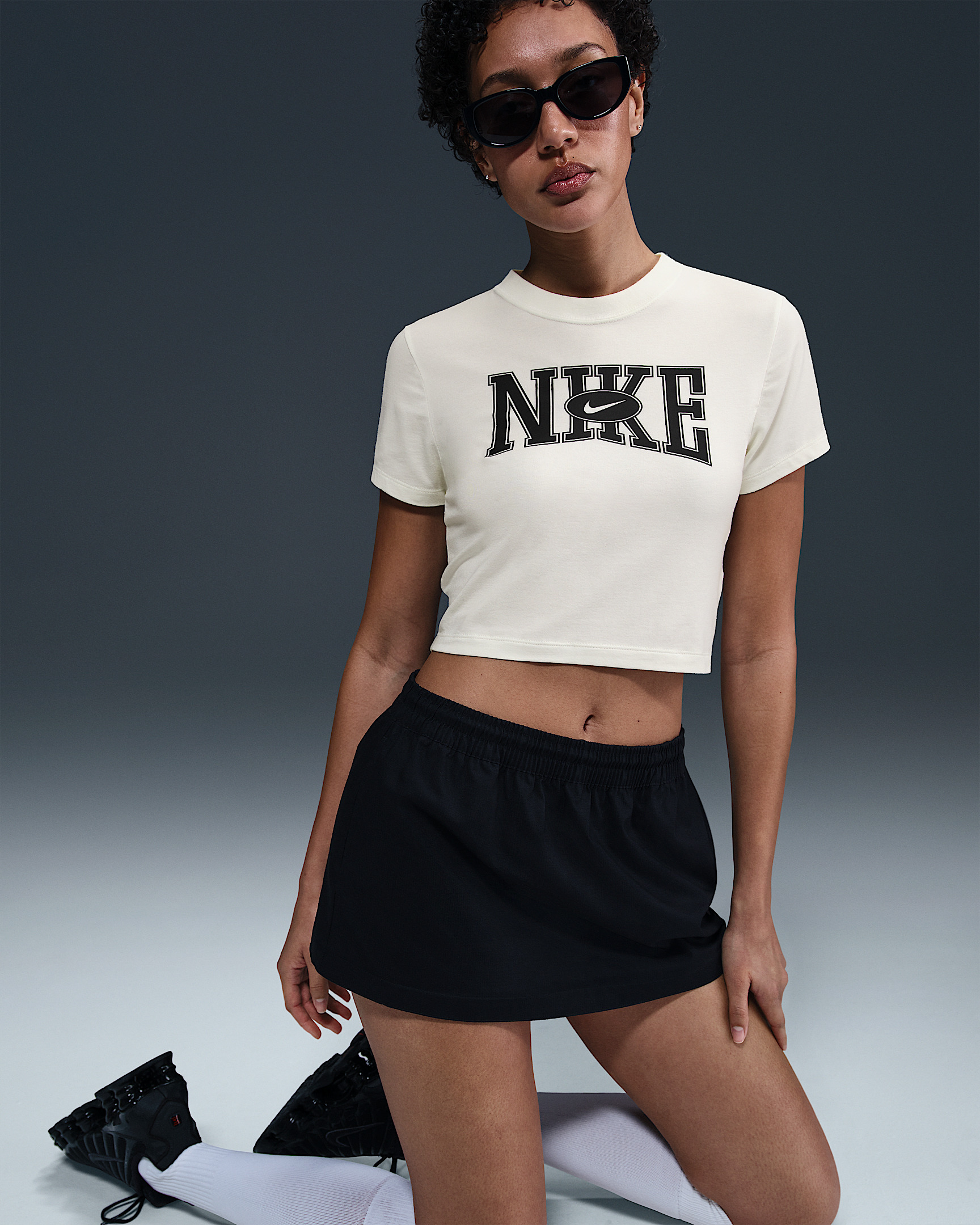Nike Sportswear Women's Slim Cropped T-Shirt - 3