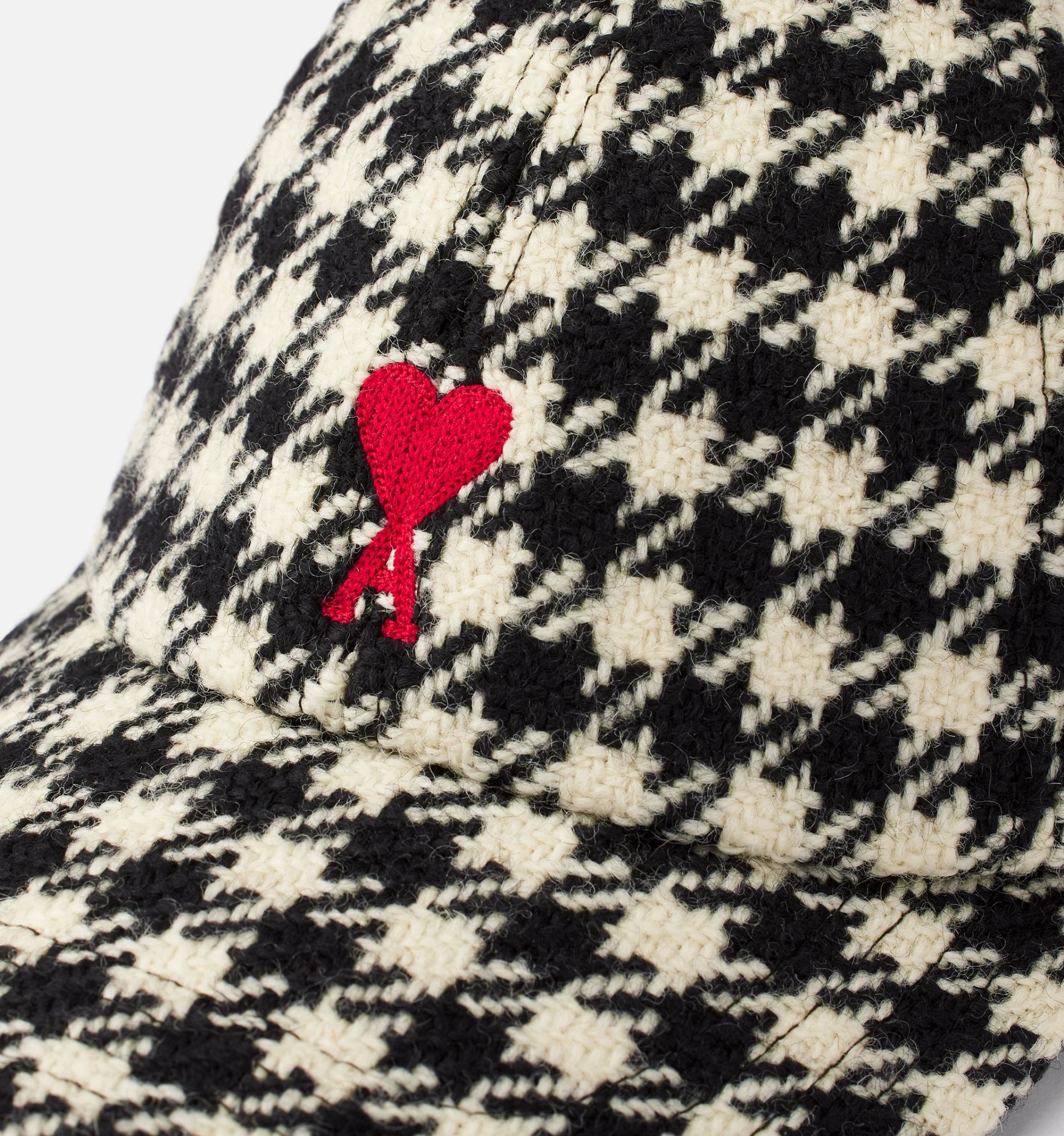 Ami De Coeur Embroidery Cap - 5