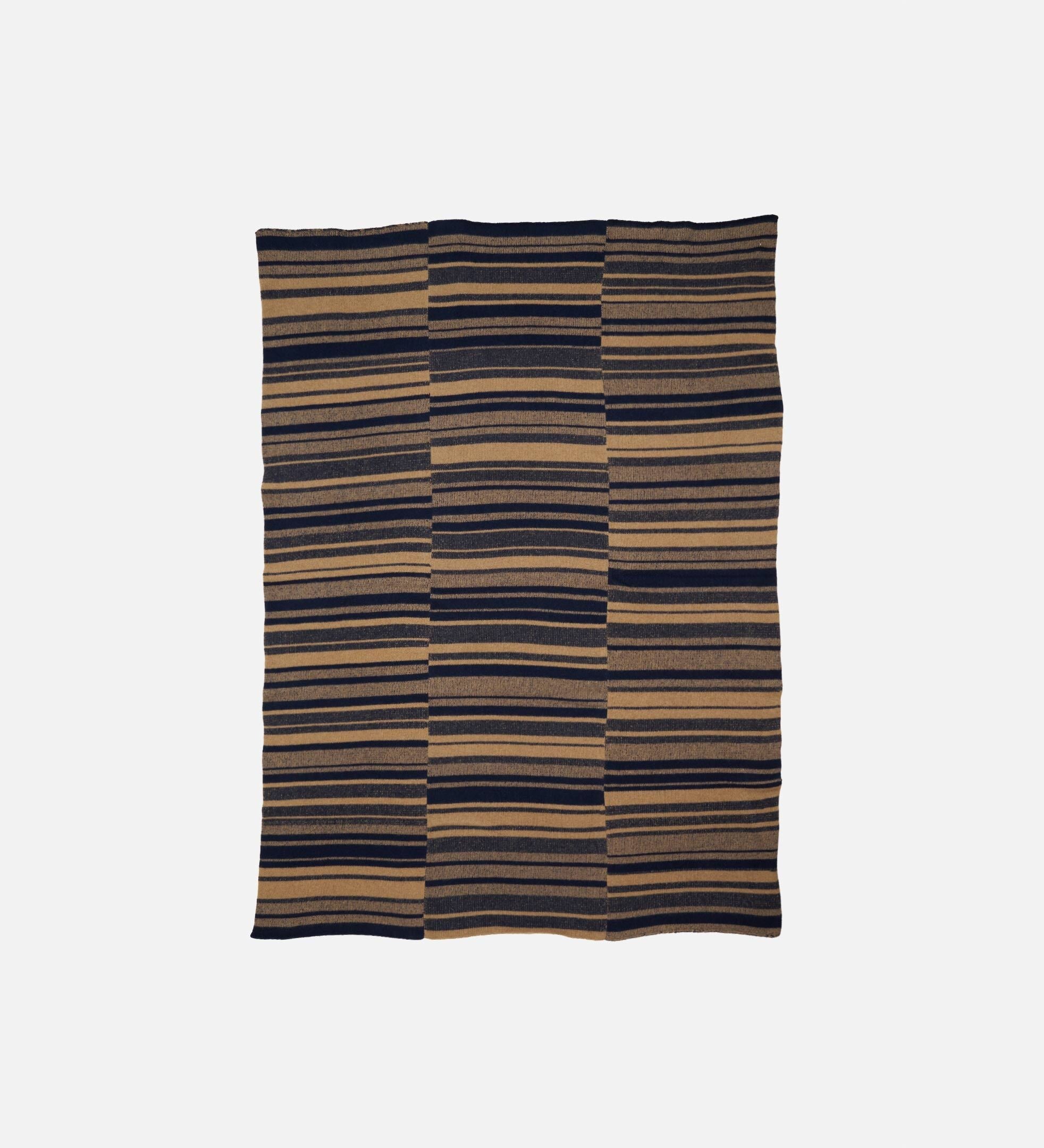 STRIPE SUPER SOFT BLANKET - 1