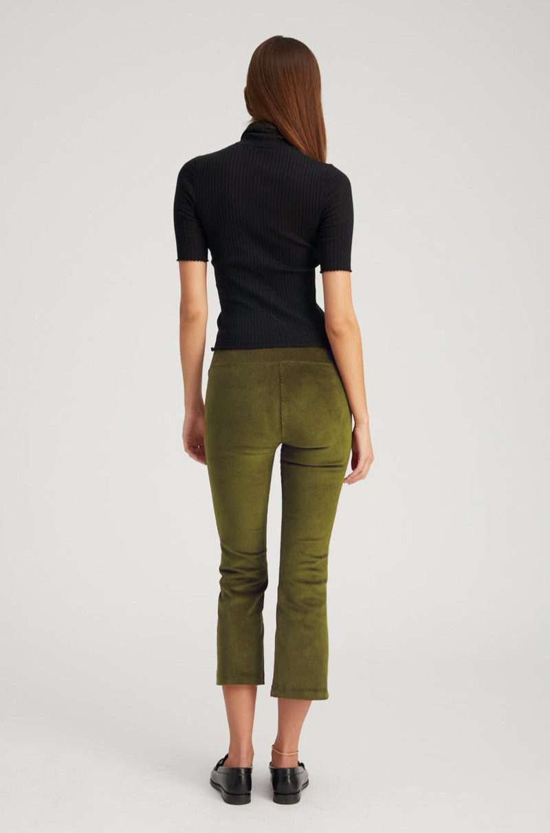 SPRWMN MOSS CORDUROY CROP FLARE PANTS outlook