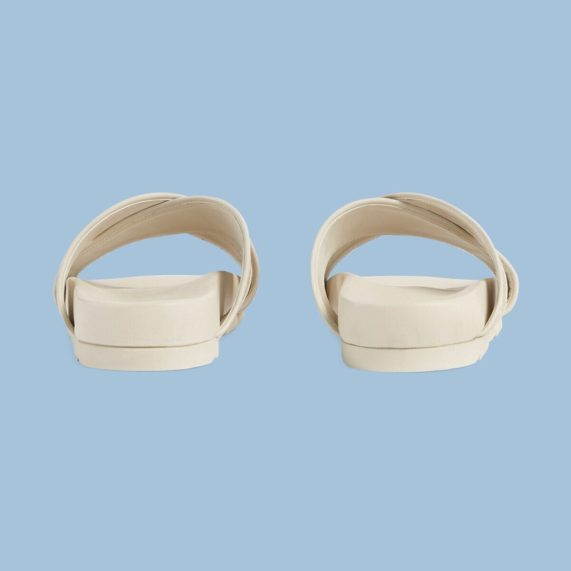 GUCCI Women's GG slide sandal outlook