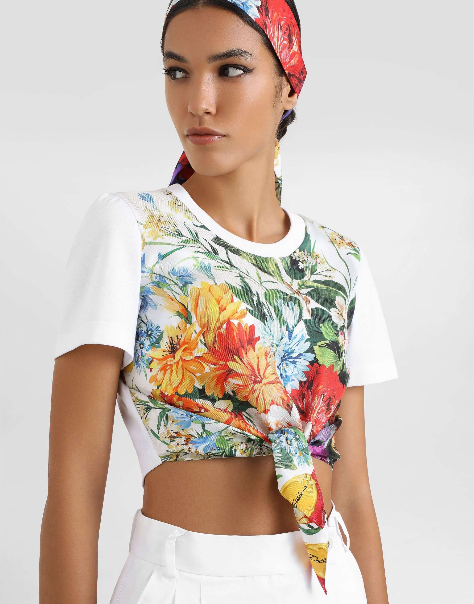 T-shirt with embroidery - 4