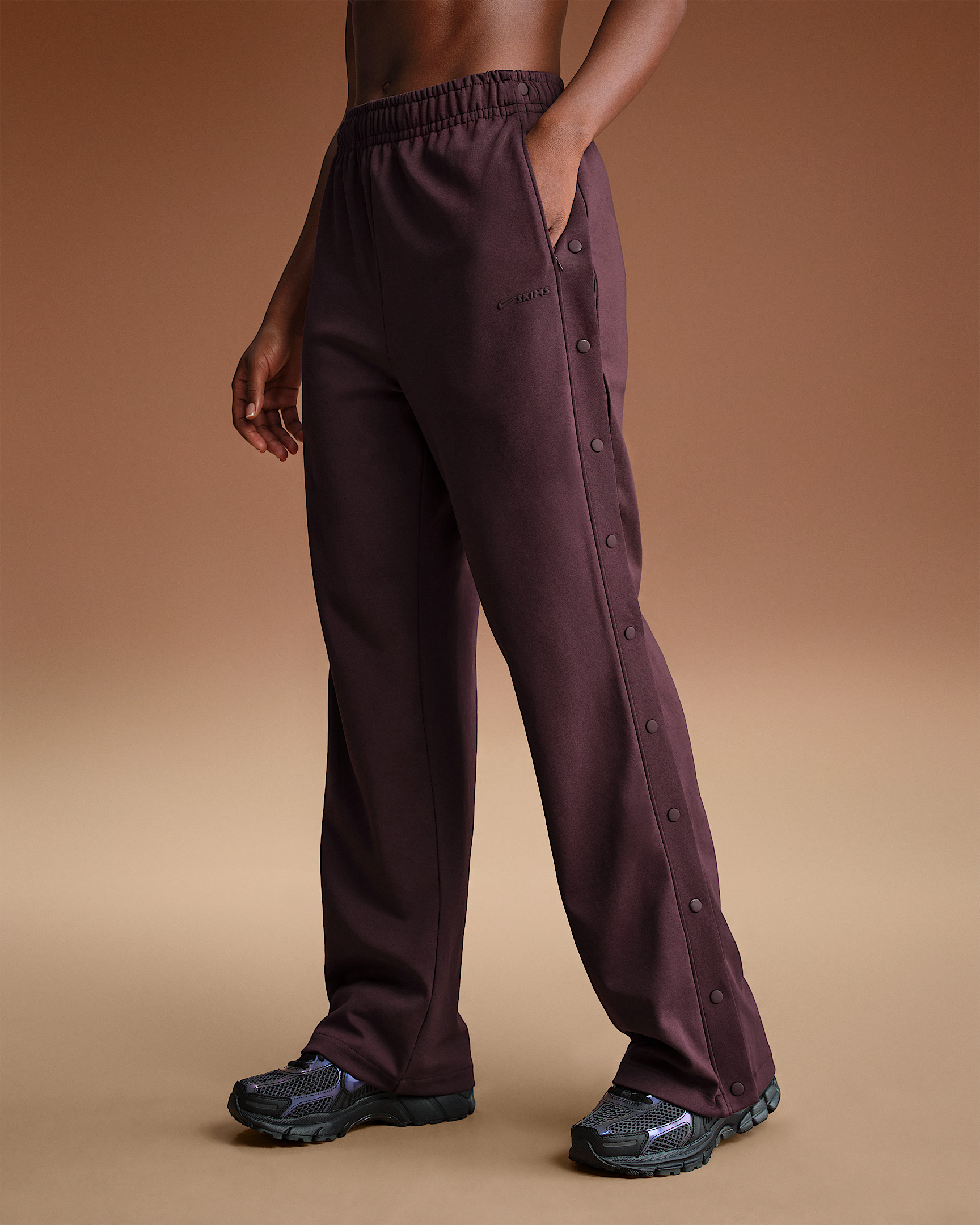 NikeSKIMS Matte Tricot Women's Side-Snap Pants - 2