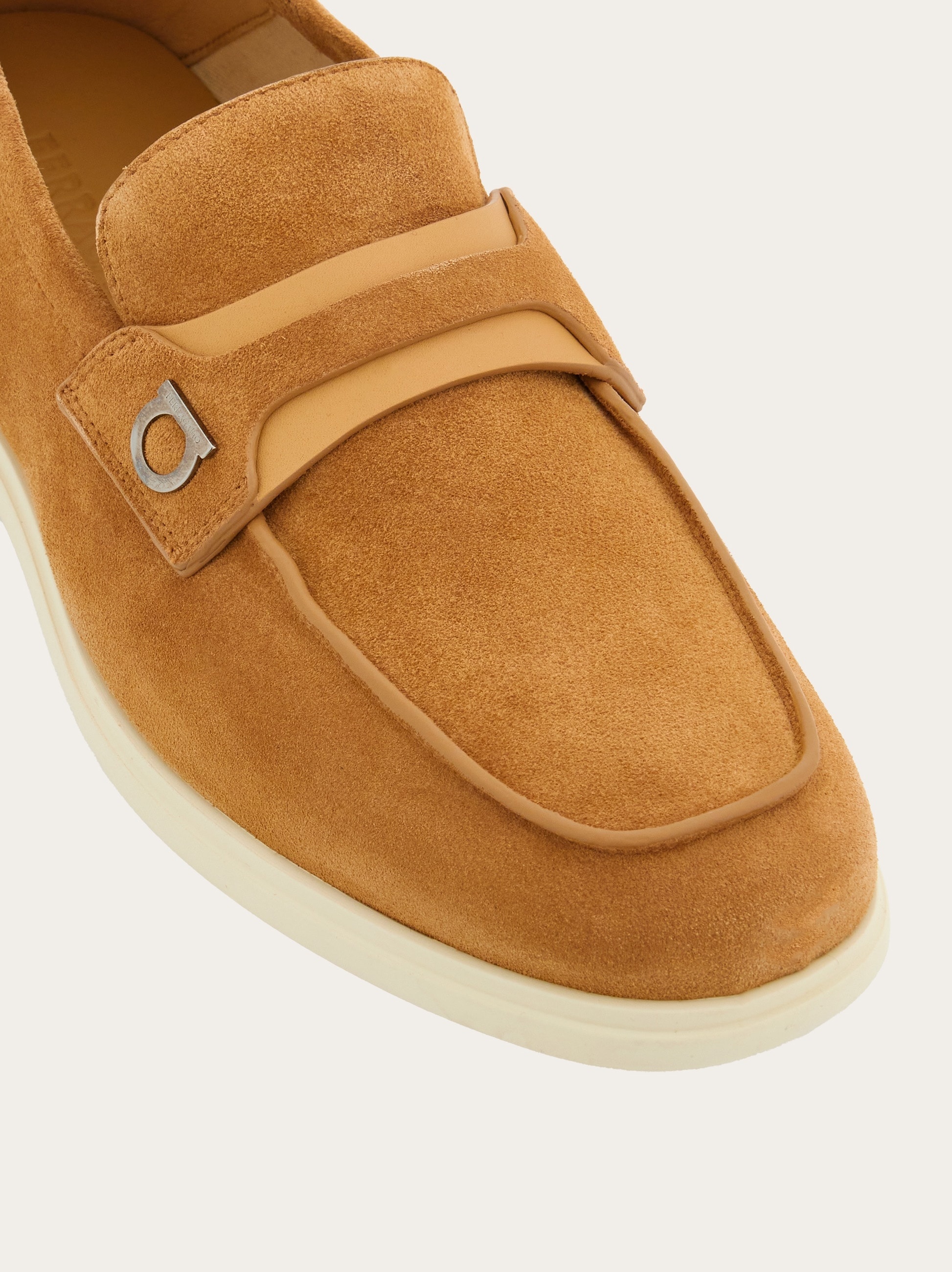 ローファー・オックスフォード Ferragamo GANCINI DESTRUCTURED LOAFERS Deconstructed loafer with Gancini ornament - Men | Ferragamo
