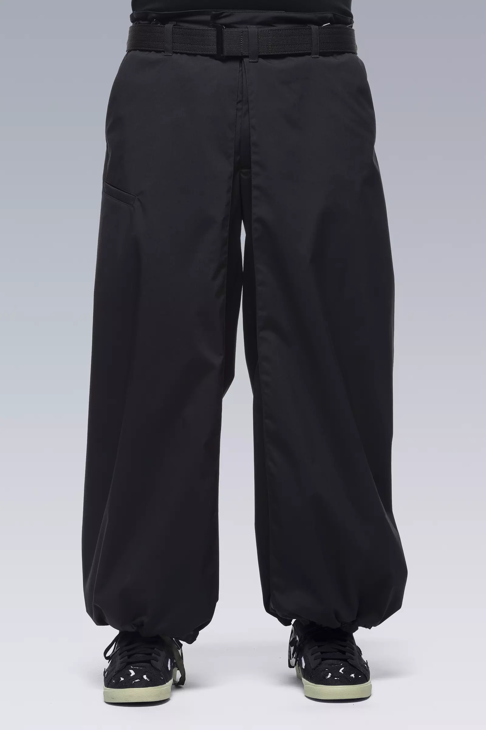 P54-E Encapsulated Nylon Pleated Trouser Black - 14
