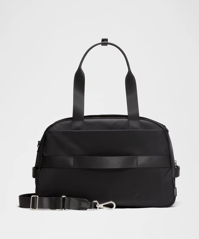 City Essentials Duffle Bag 28L 3
