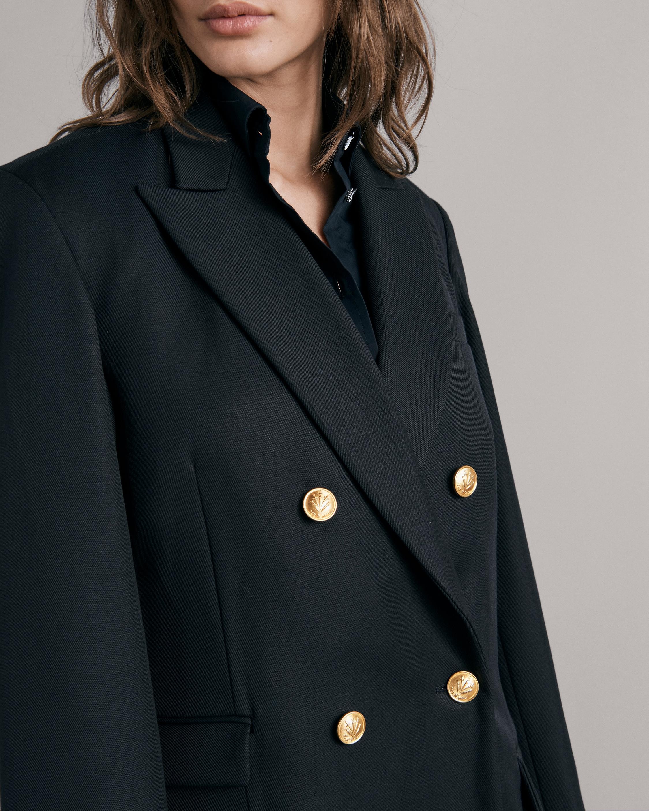 Simmons Twill Blazer
Oversized Fit Blazer - 6