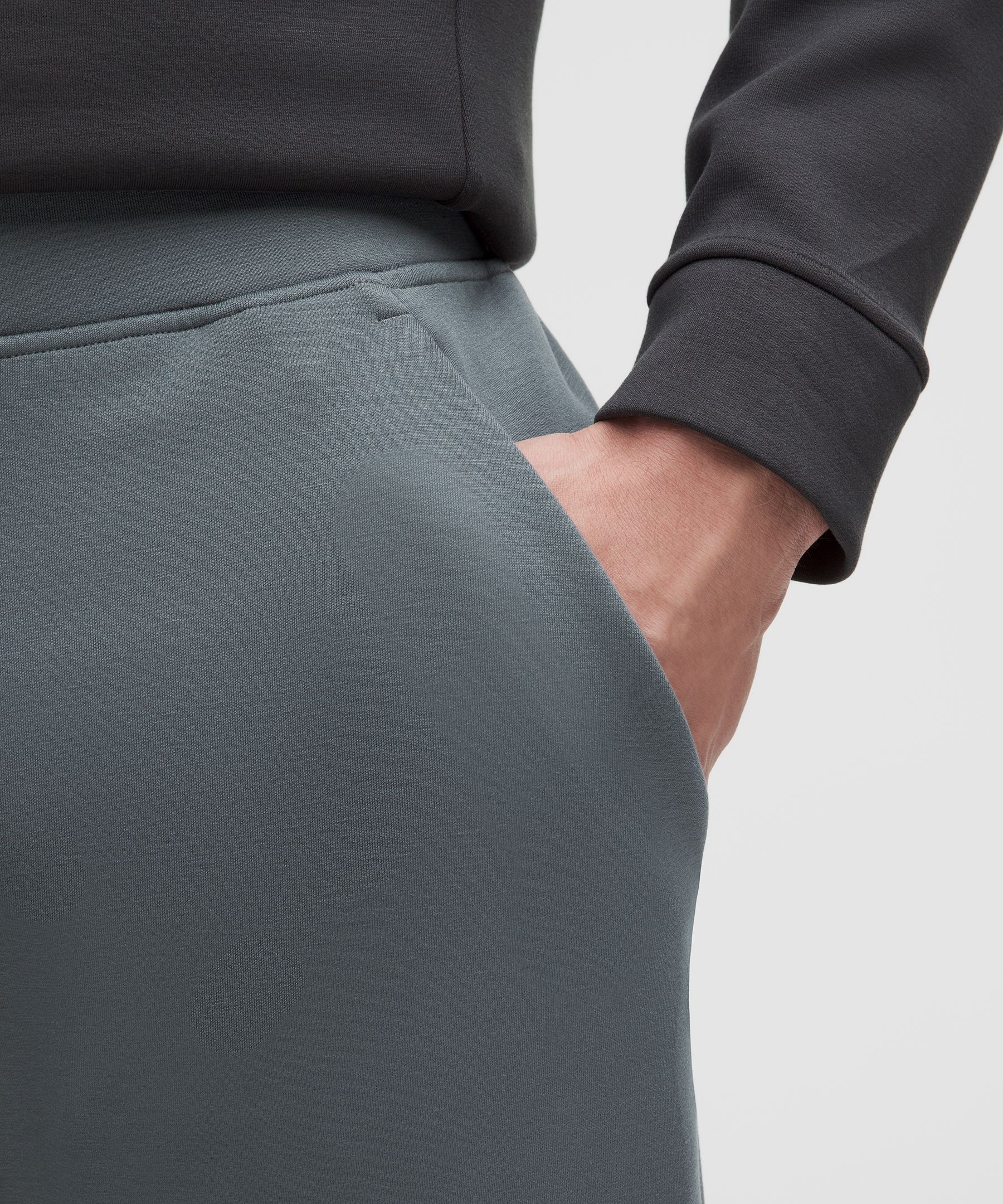 Smooth Spacer Jogger *Shorter - 4