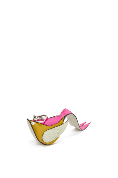 Loewe Bird charm in calfskin outlook