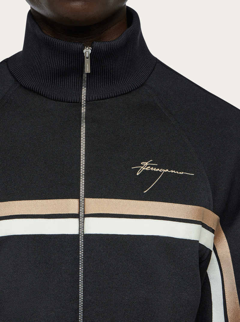Sporty zip up jacket 5