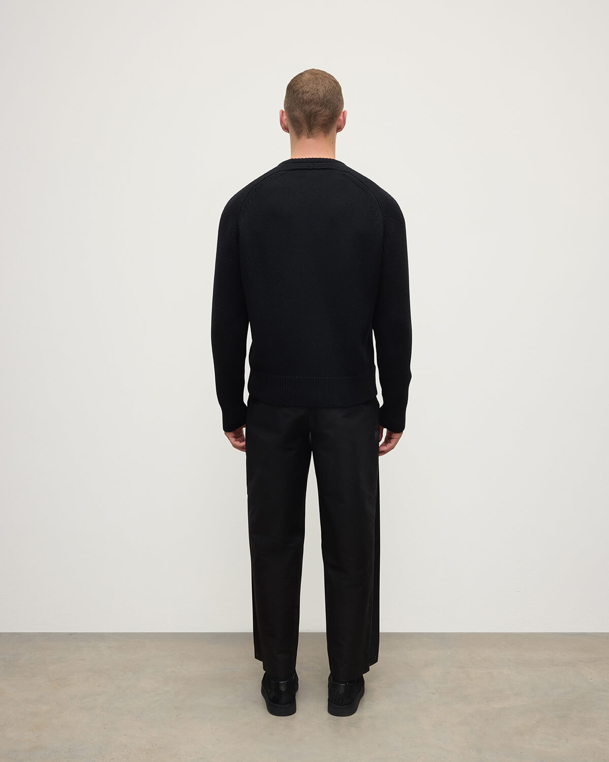 Ribbed Black Cashmere Jumper - 4