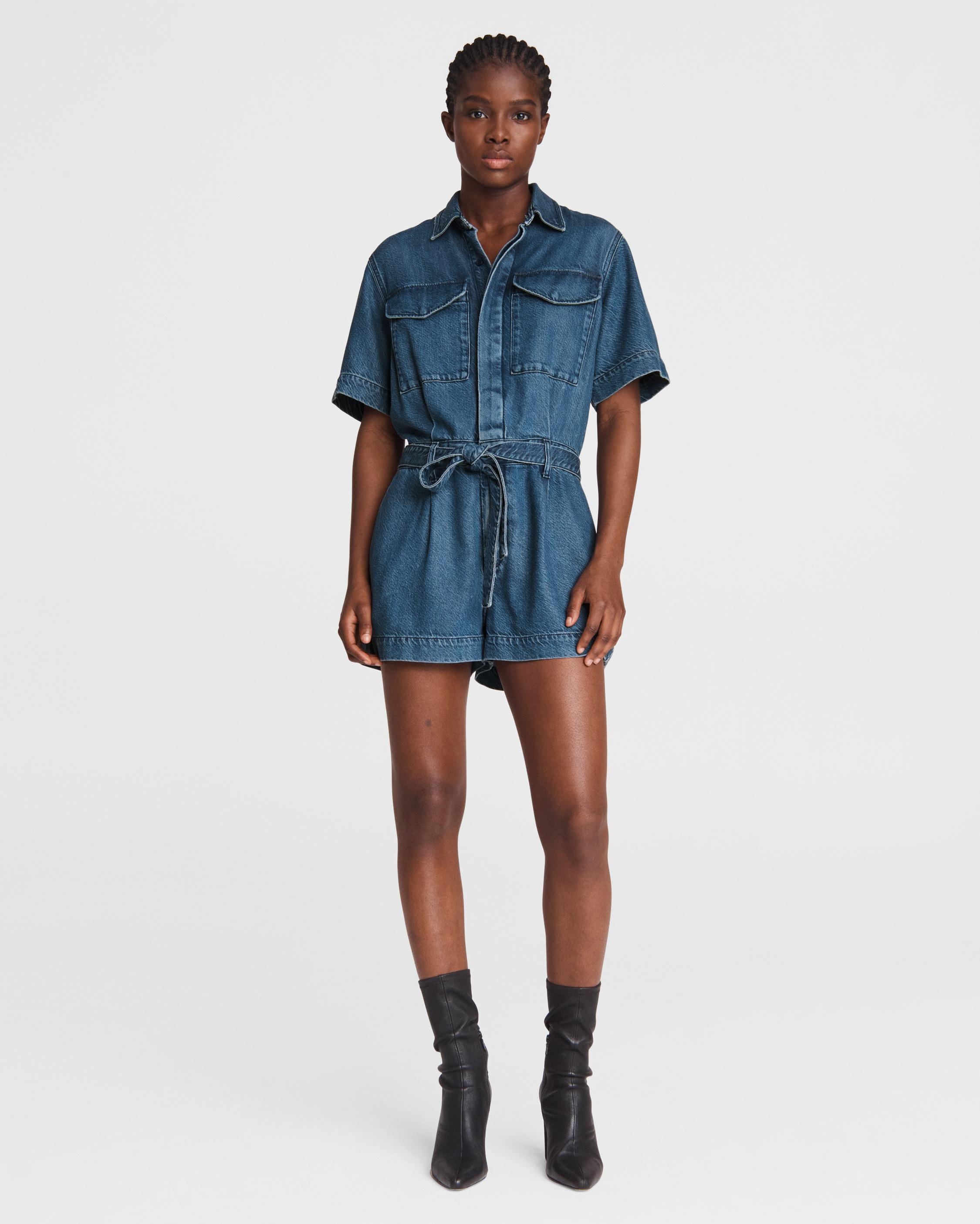 Featherweight Surplus Romper
Relaxed Fit Romper - 1