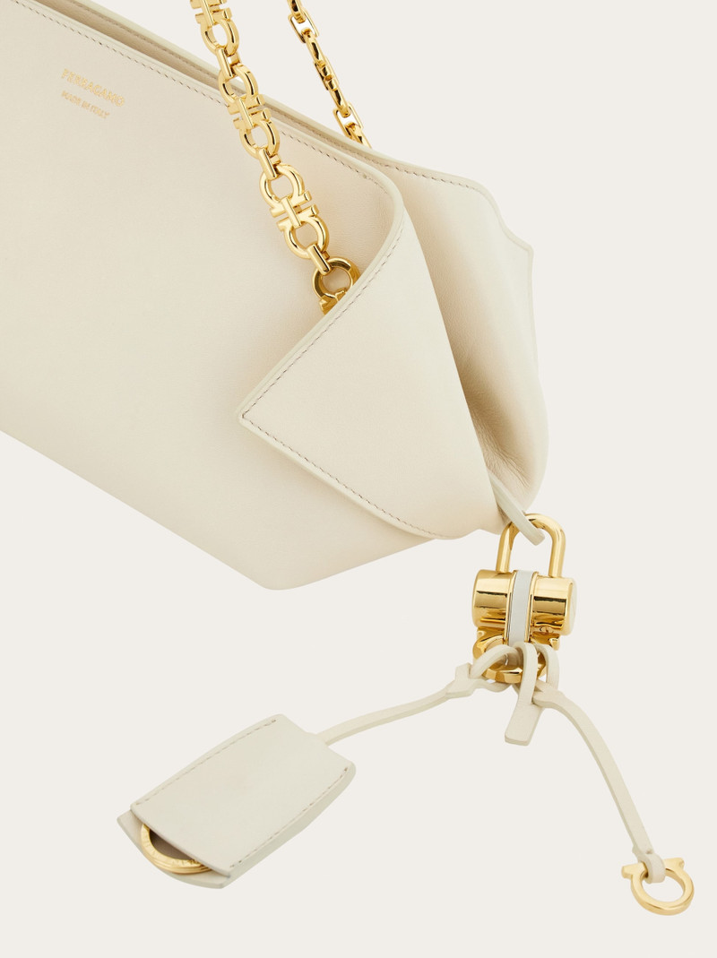 Folded shoulder bag (S) 6