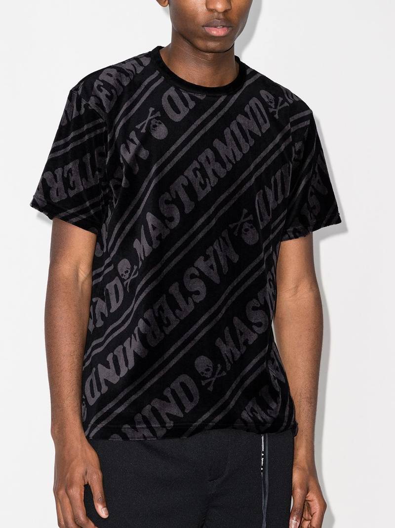mastermind JAPAN logo-print velour T-shirt outlook