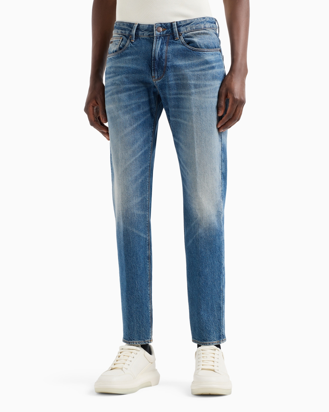 J06 Slim-fit jeans in rinse-wash stretch denim with dirty-effect treatment - 2