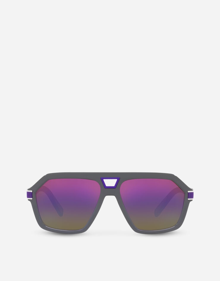 Sporty sunglasses - 1