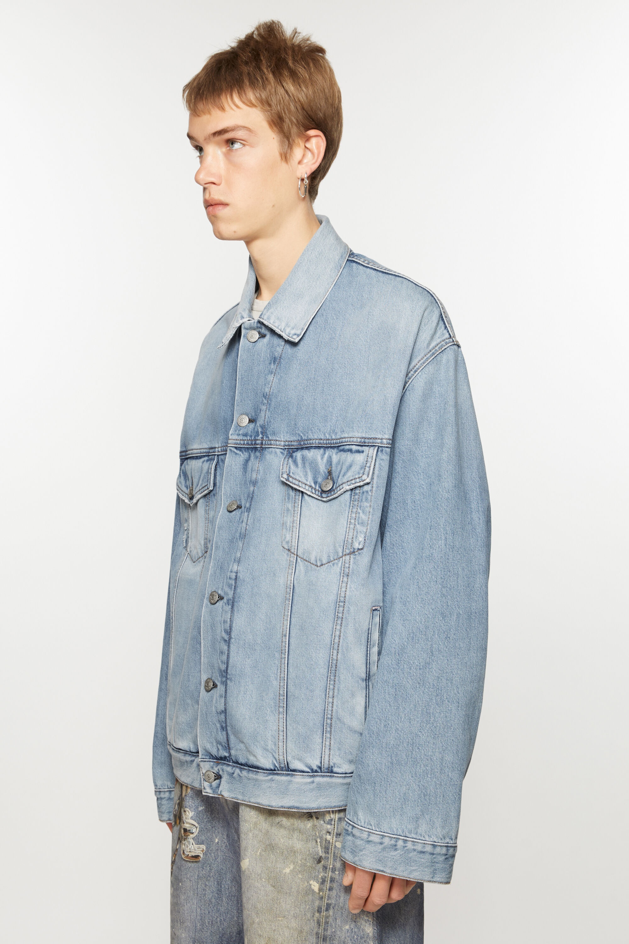 人気を誇る Studios Acne Denim blue Light - fit Relaxed - jacket アクセサリー