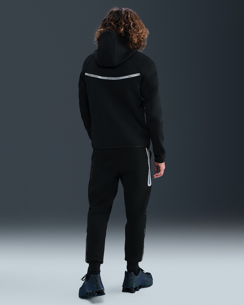Nike Tech Men's Fleece Joggers with Reflective Accents 4