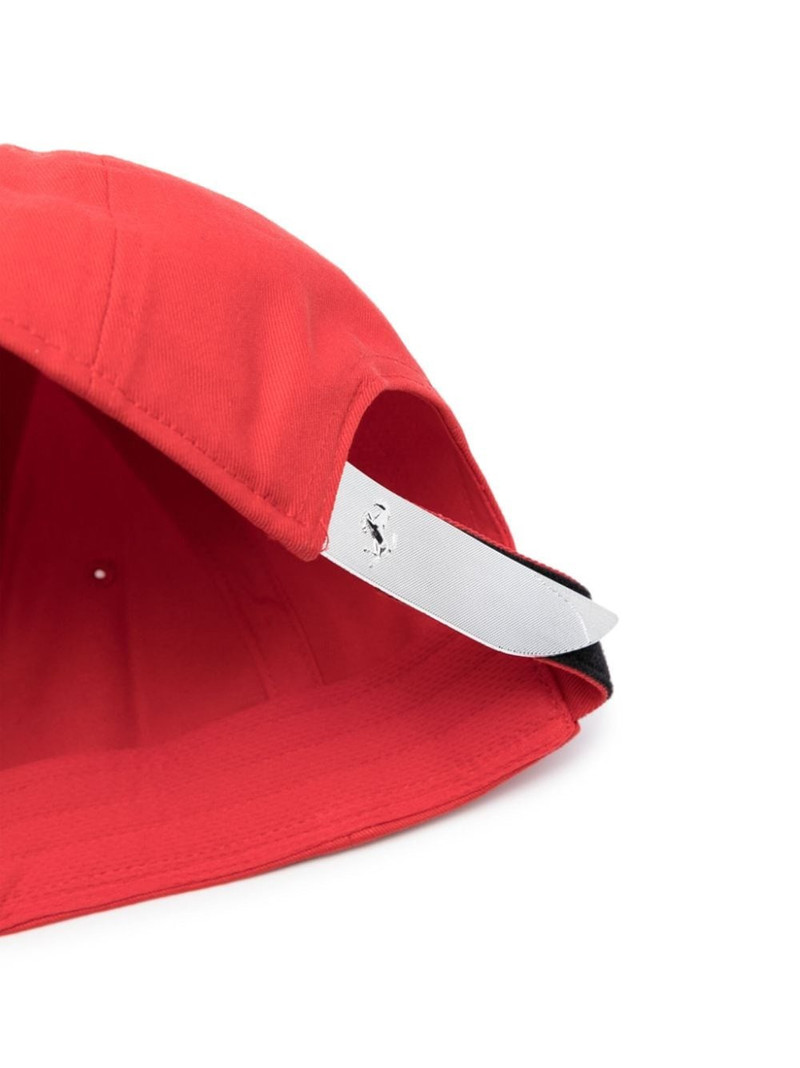 Ferrari Baseball cap with logo outlook