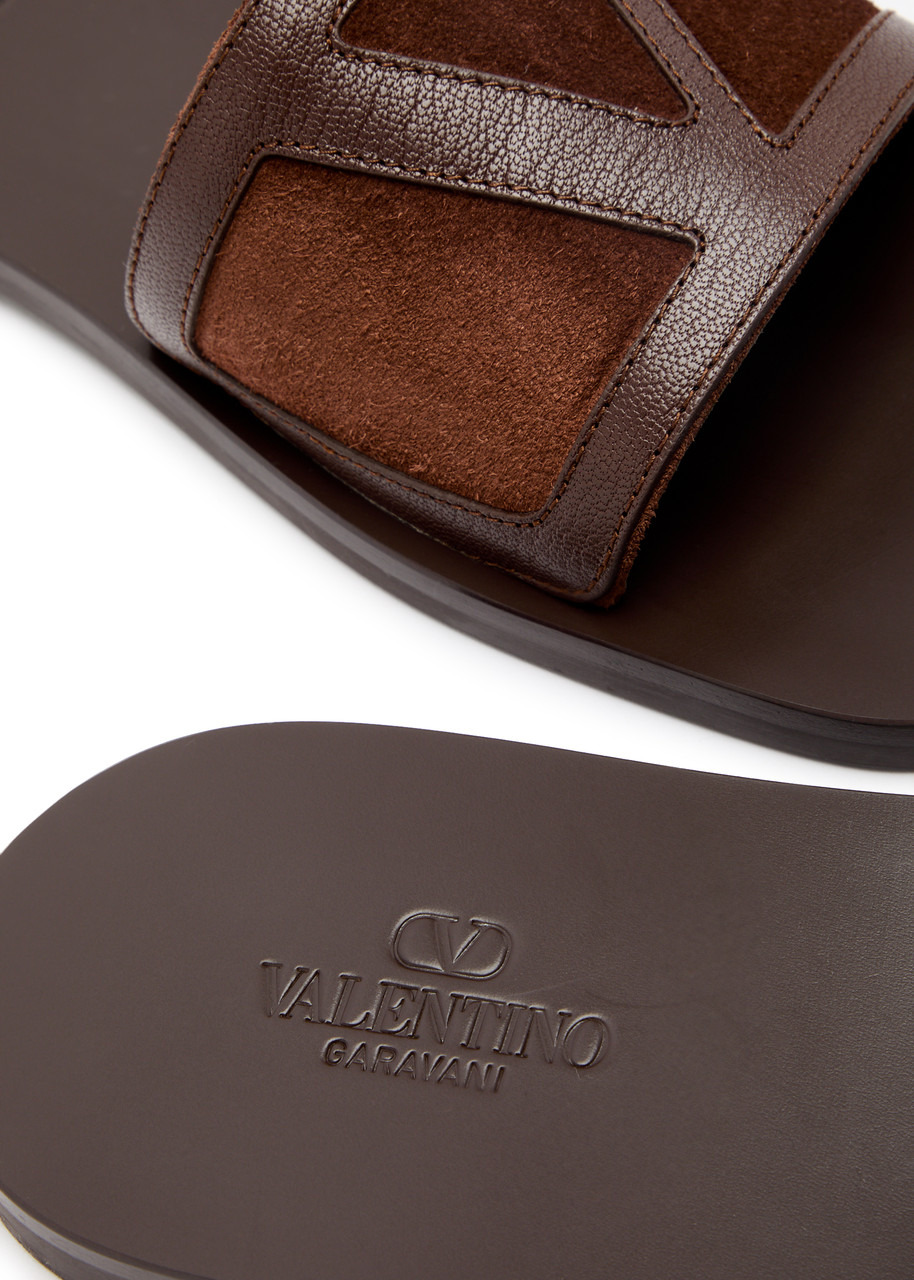 Valentino Garavani Viva Vlogo Leather Sliders - 4
