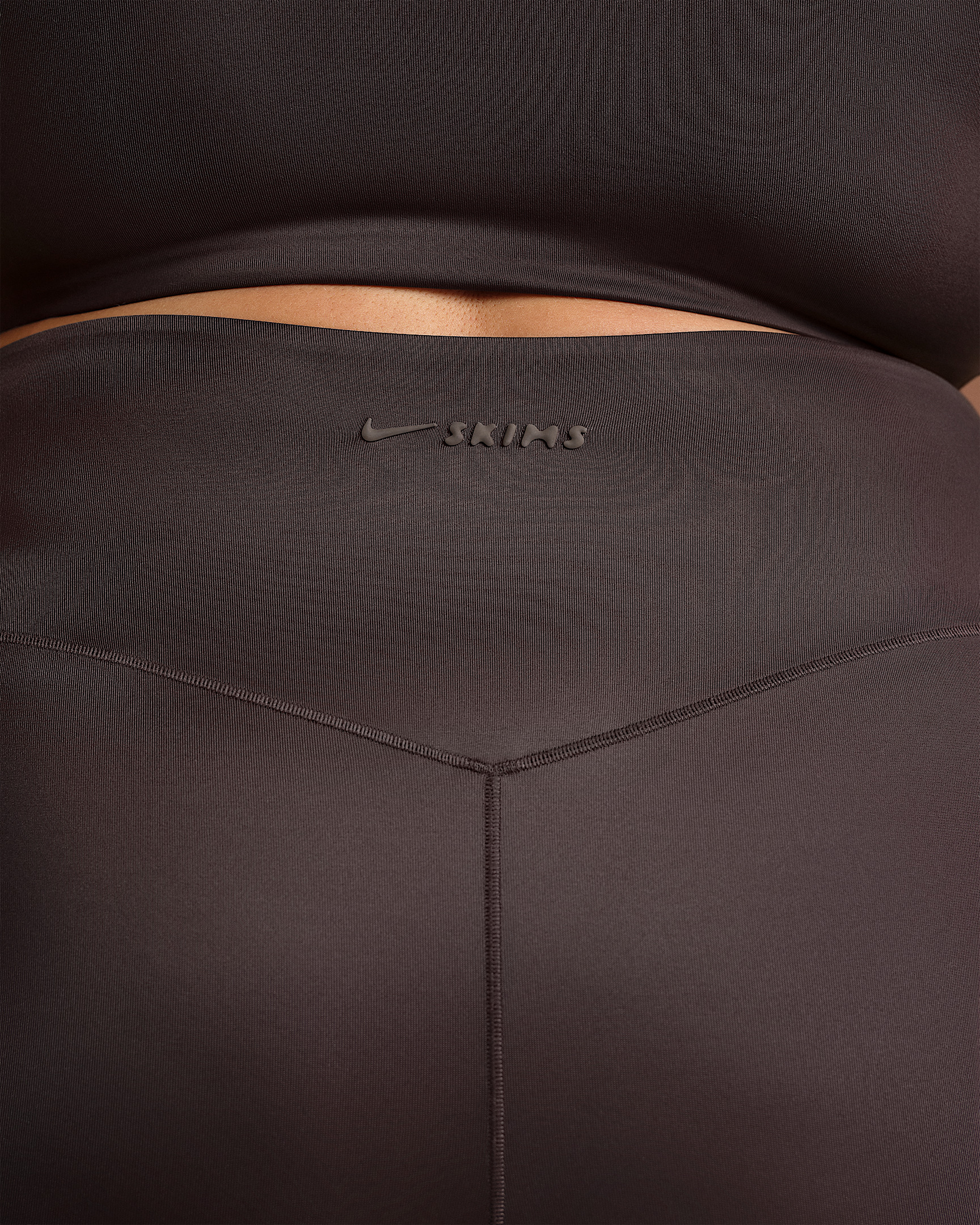 NikeSKIMS Shine Women's High-Waisted Bonded 26" Leggings - 10
