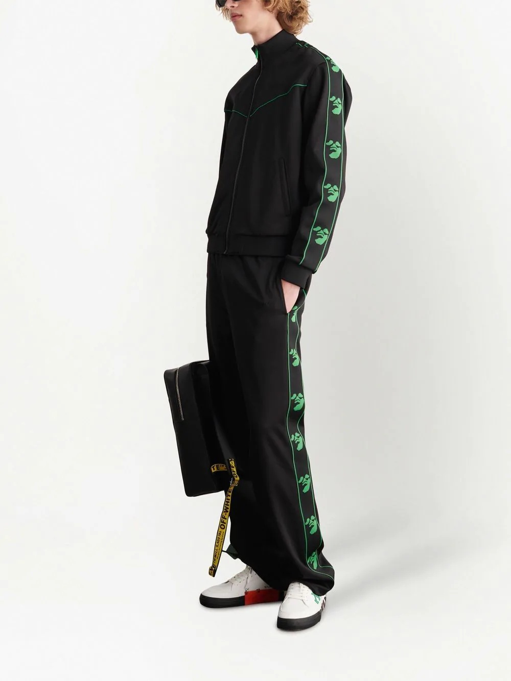 logo-embroidered zip-up jacket - 3