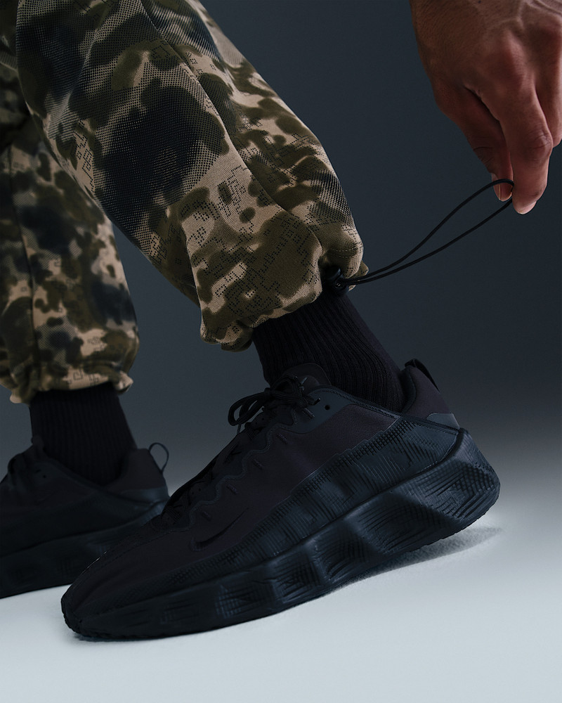 Nike Tech Men's Open-Hem Fleece Camo Pants 6