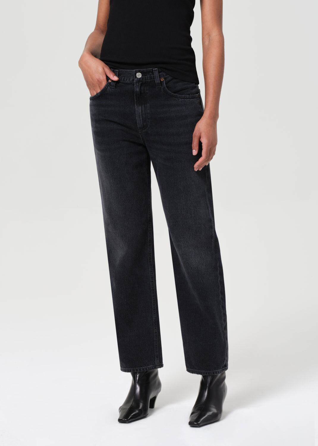 VALEN JEAN IN HITCH - 5