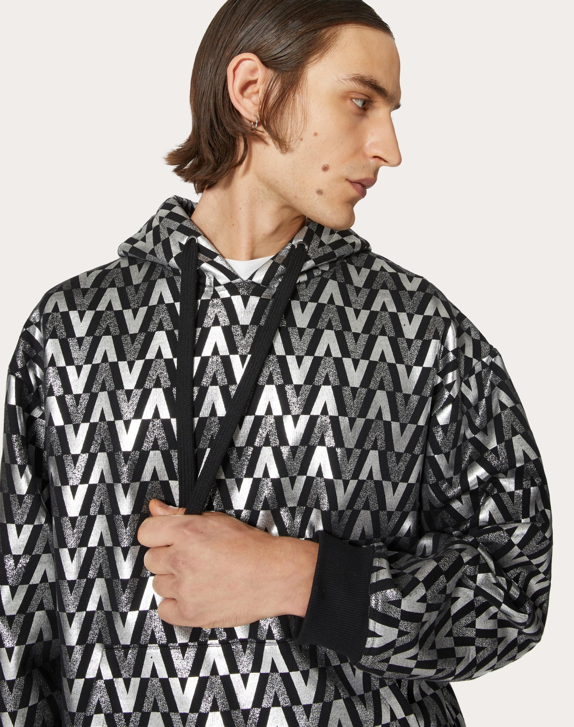 SWEATSHIRT WITH SILVER OPTICAL VALENTINO PRINT - 5