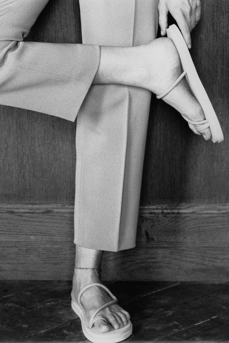 Emme Parsons BARI POOL SLIDE IN BEIGE NAPPA AND RUBBER outlook