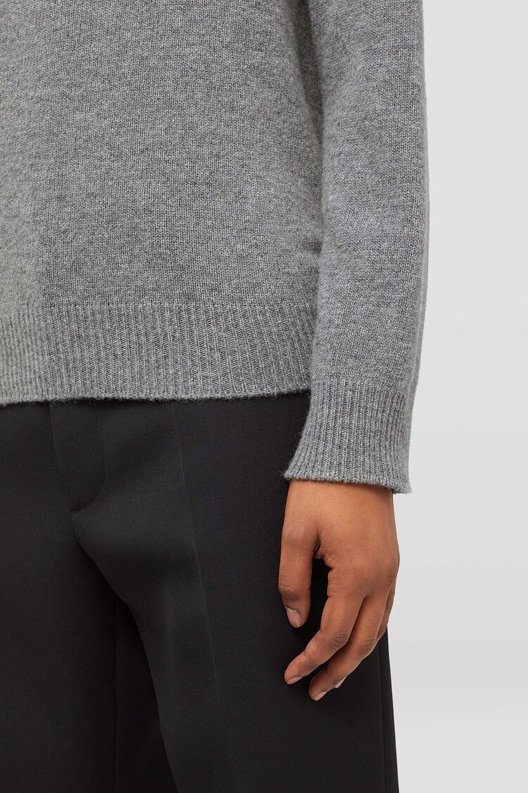 Crew-Neck Sweater - 6