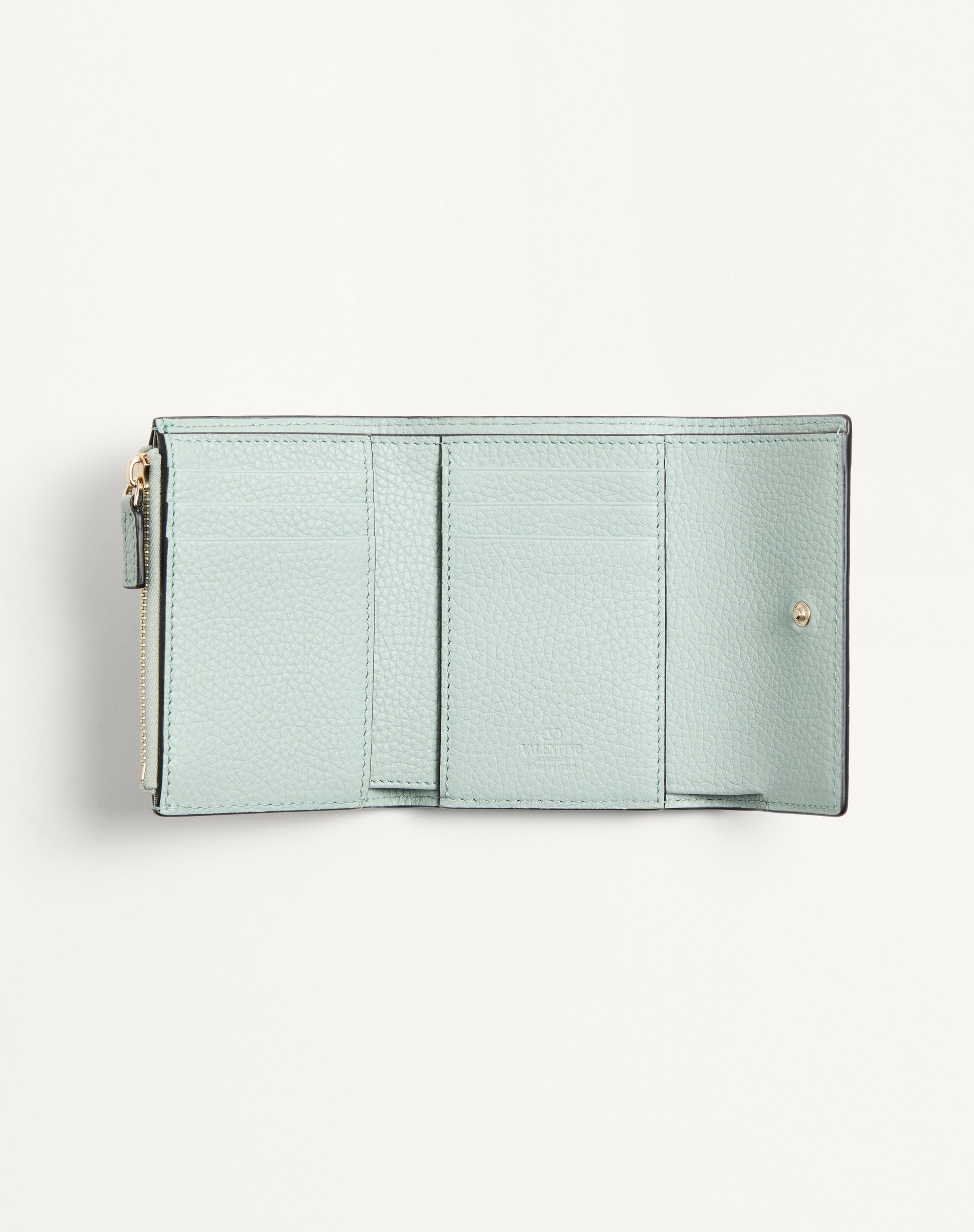 ROCKSTUD TRIFOLD WALLET IN GRAINY CALFSKIN - 5