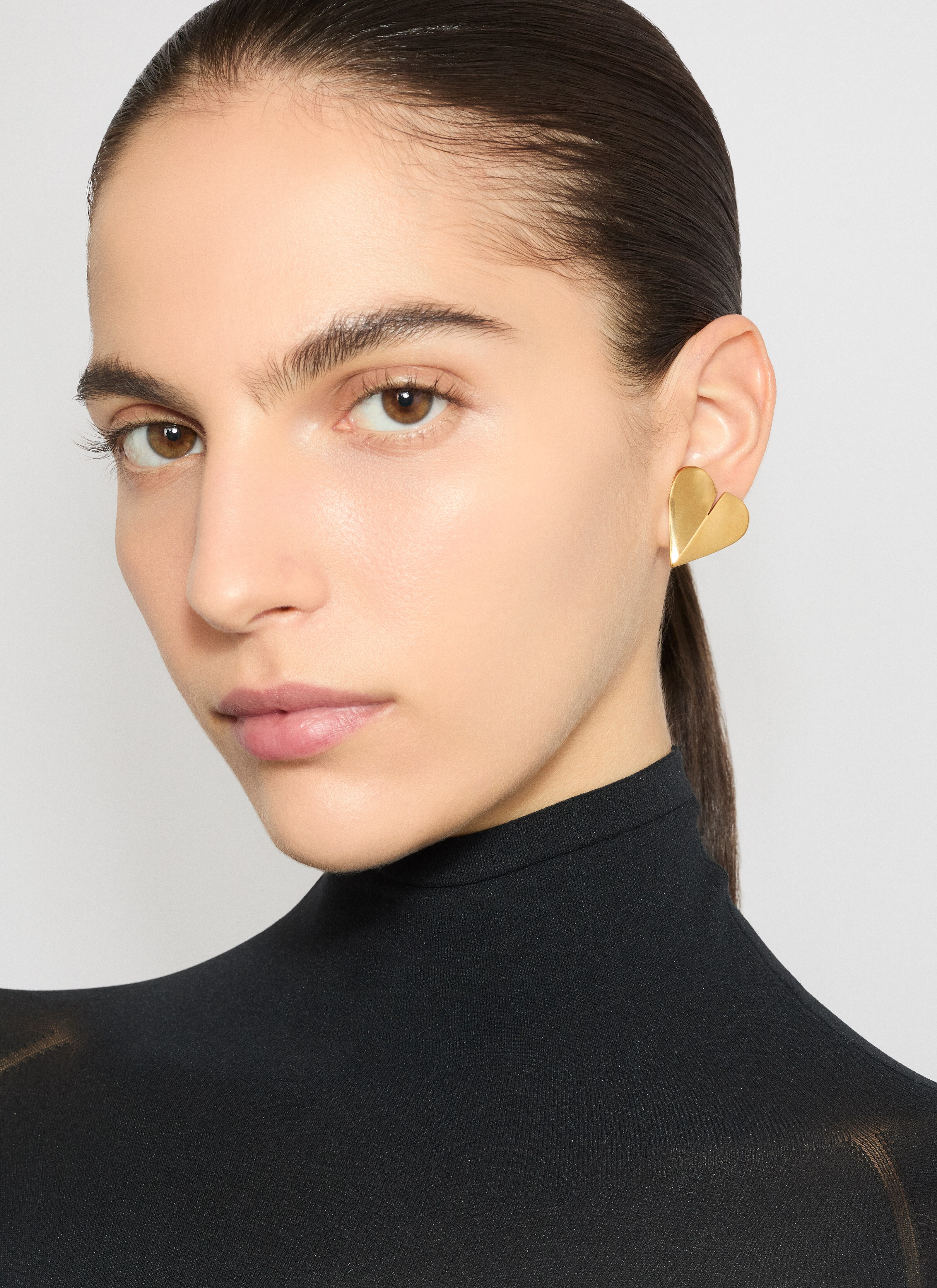 装いをランクアップ★ Alaia Le Coeur mini torn ピアス Alaïa LE CŒUR MINI TORN EARRINGS | REVERSIBLE