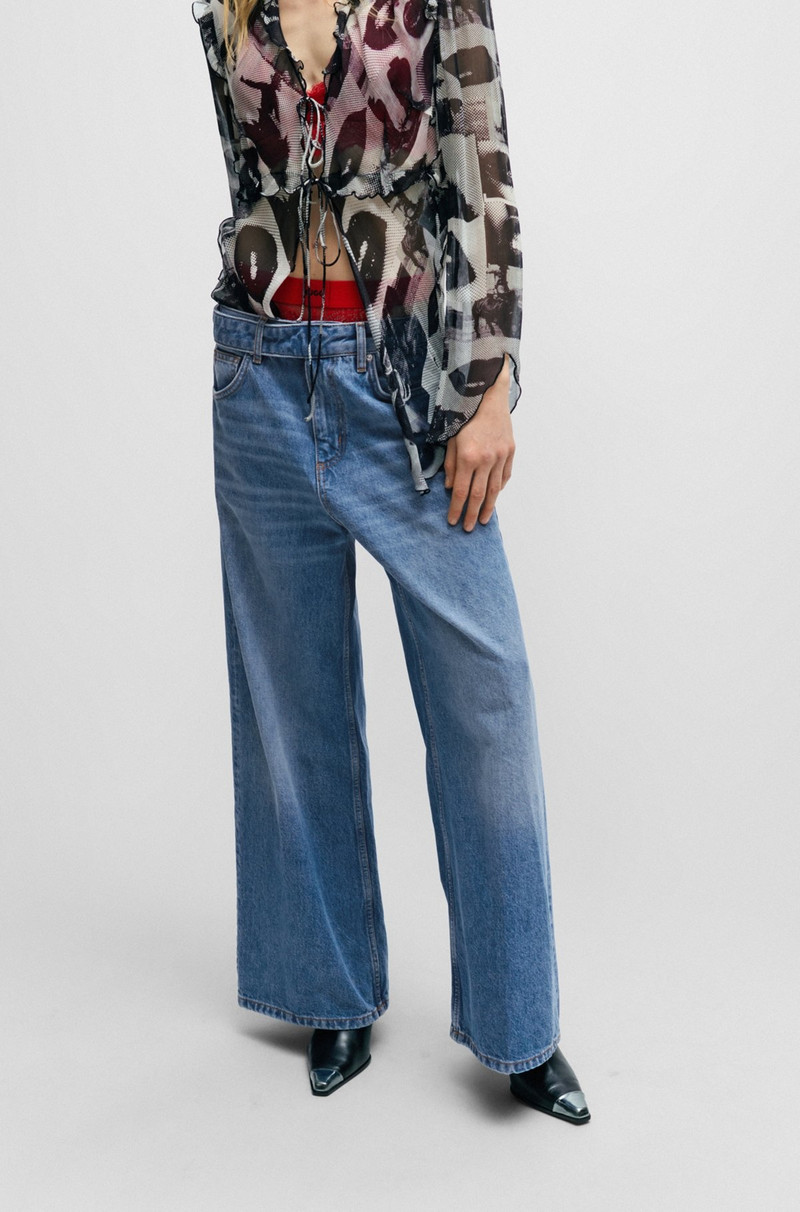 OVERSIZE-FIT WIDE-LEG JEANS IN MID-BLUE DENIM 2