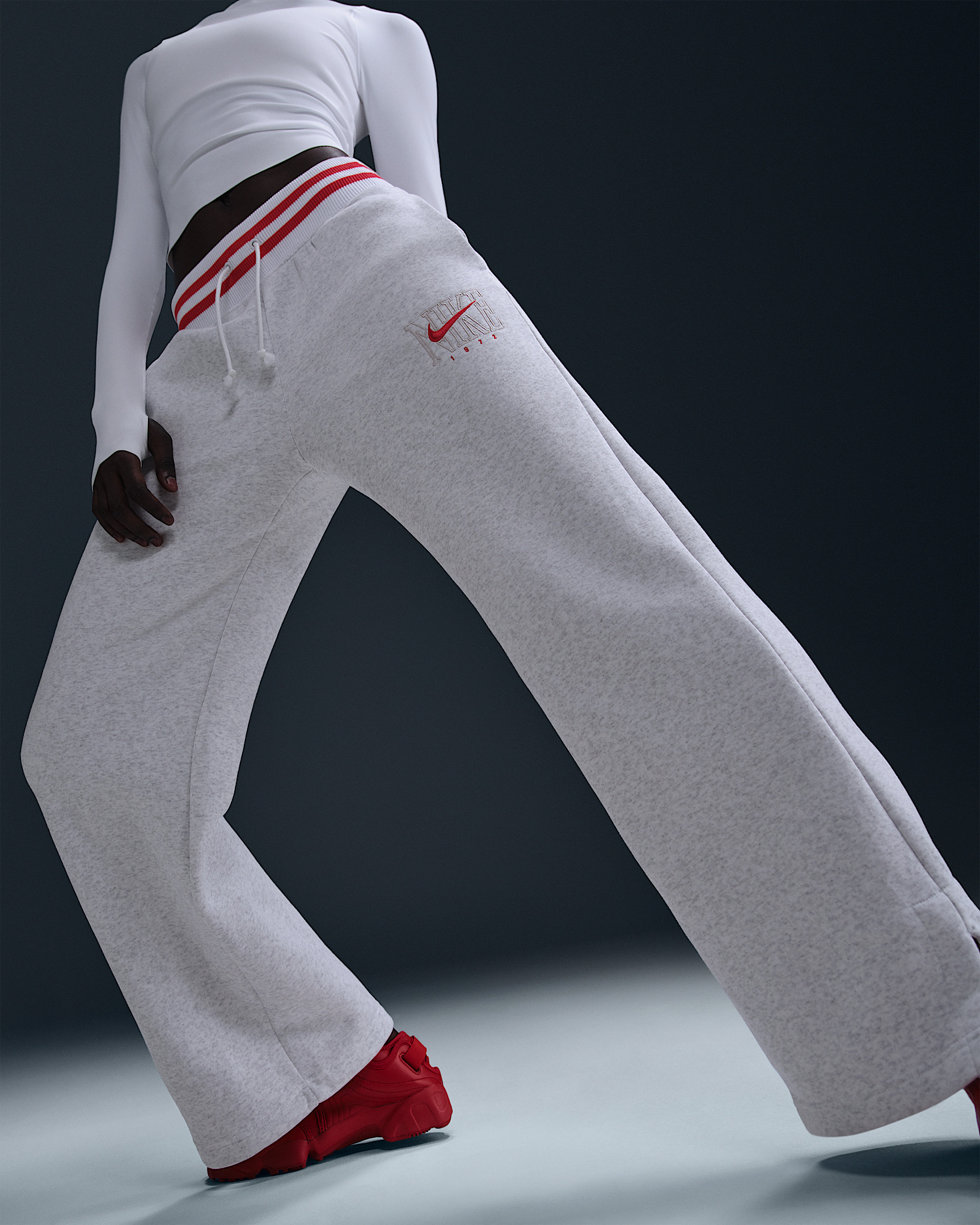 Nike Sportswear Phoenix Fleece Women's High-Waisted Wide-Leg Graphic Pants - 2