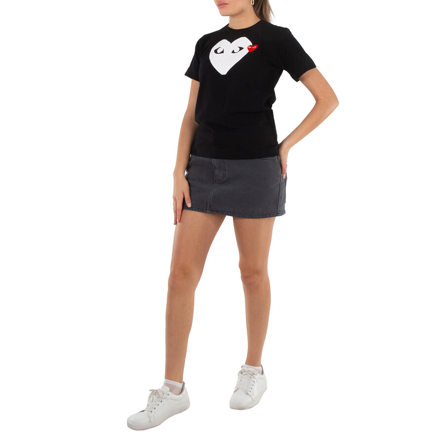 Comme Des Garcons Play Ladies Black T-shirt With Heart Print & Patch - 4