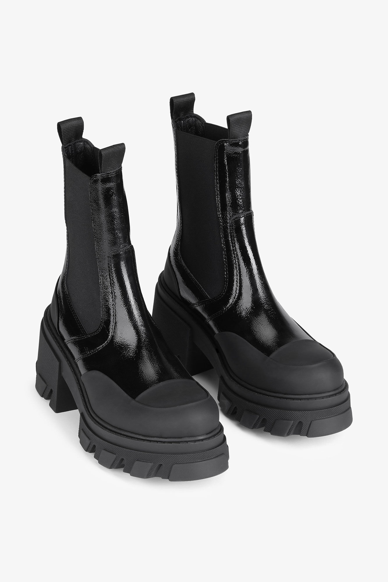 BLACK CLEATED HEELED MID CHELSEA BOOTS - 3