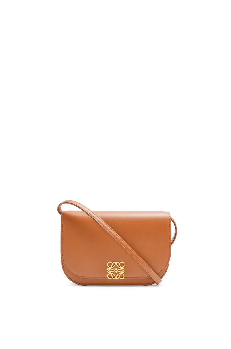 Goya Accordion clutch in silk calfskin 1
