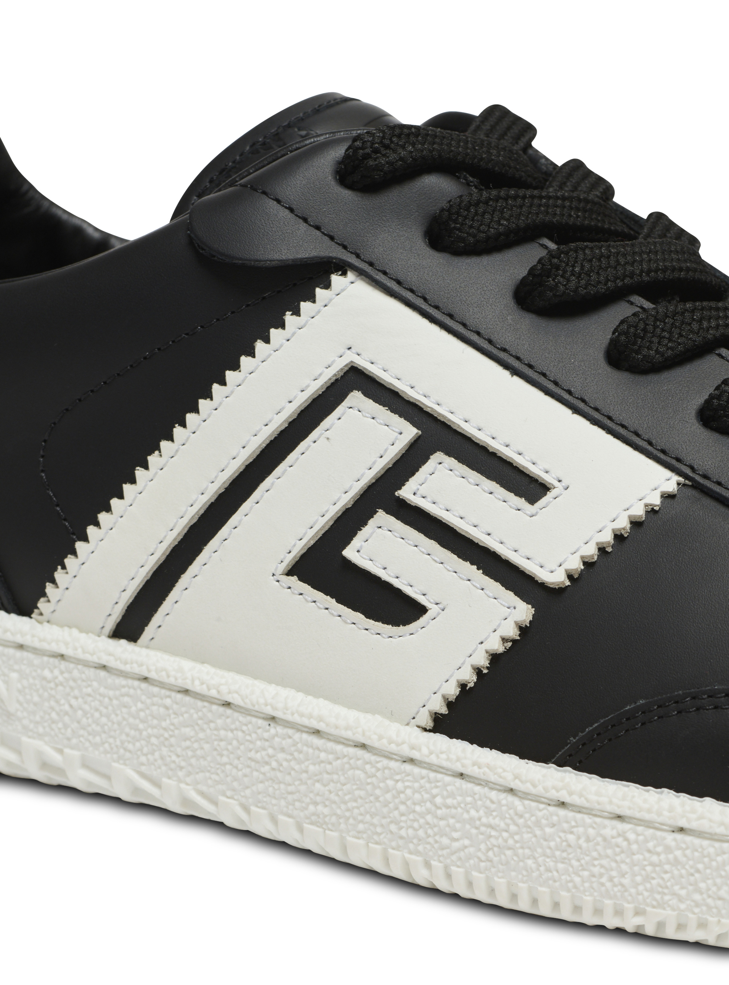 Calfskin Balmain Swan trainers - 8