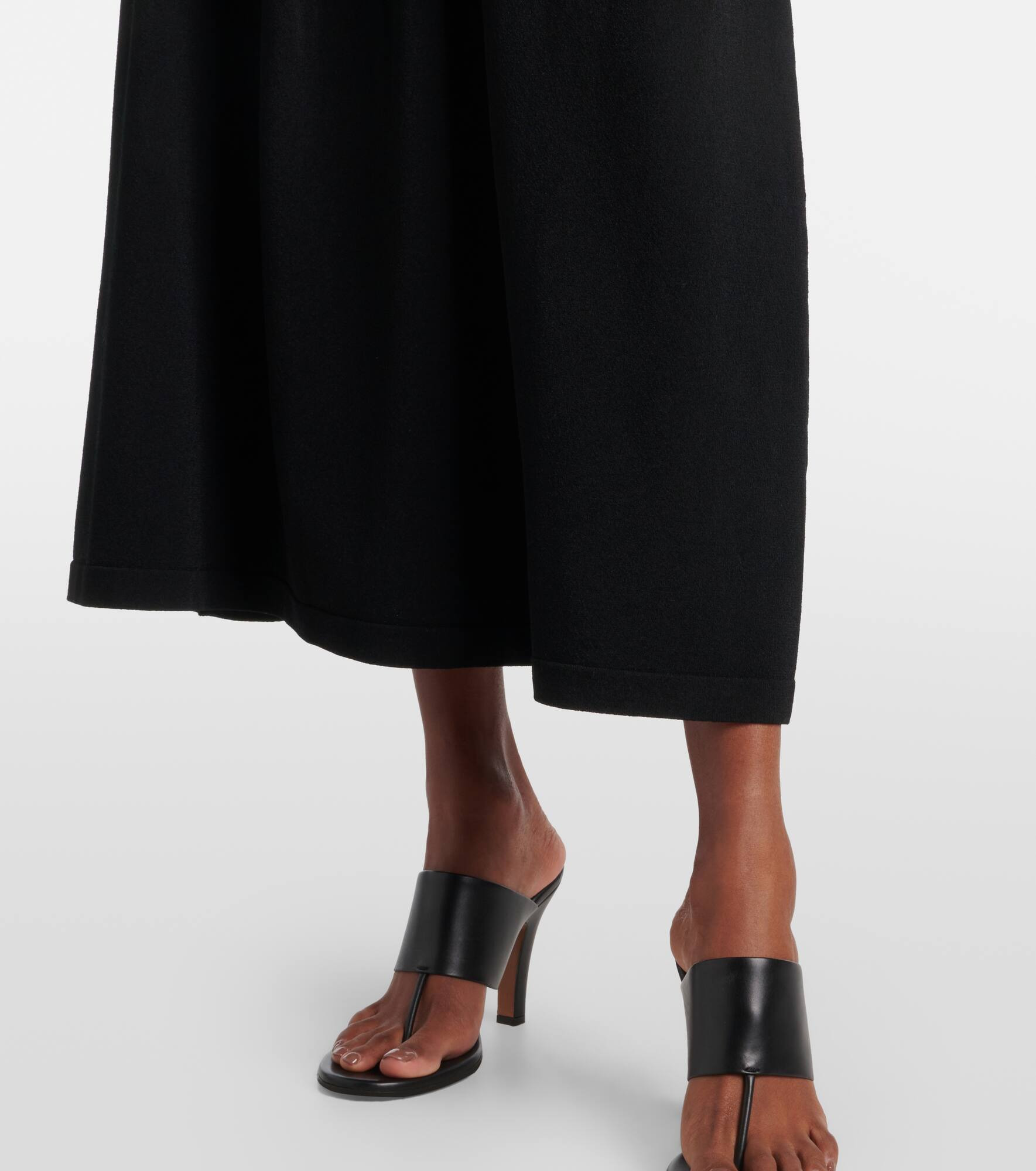 Knitted high-rise midi skirt - 5