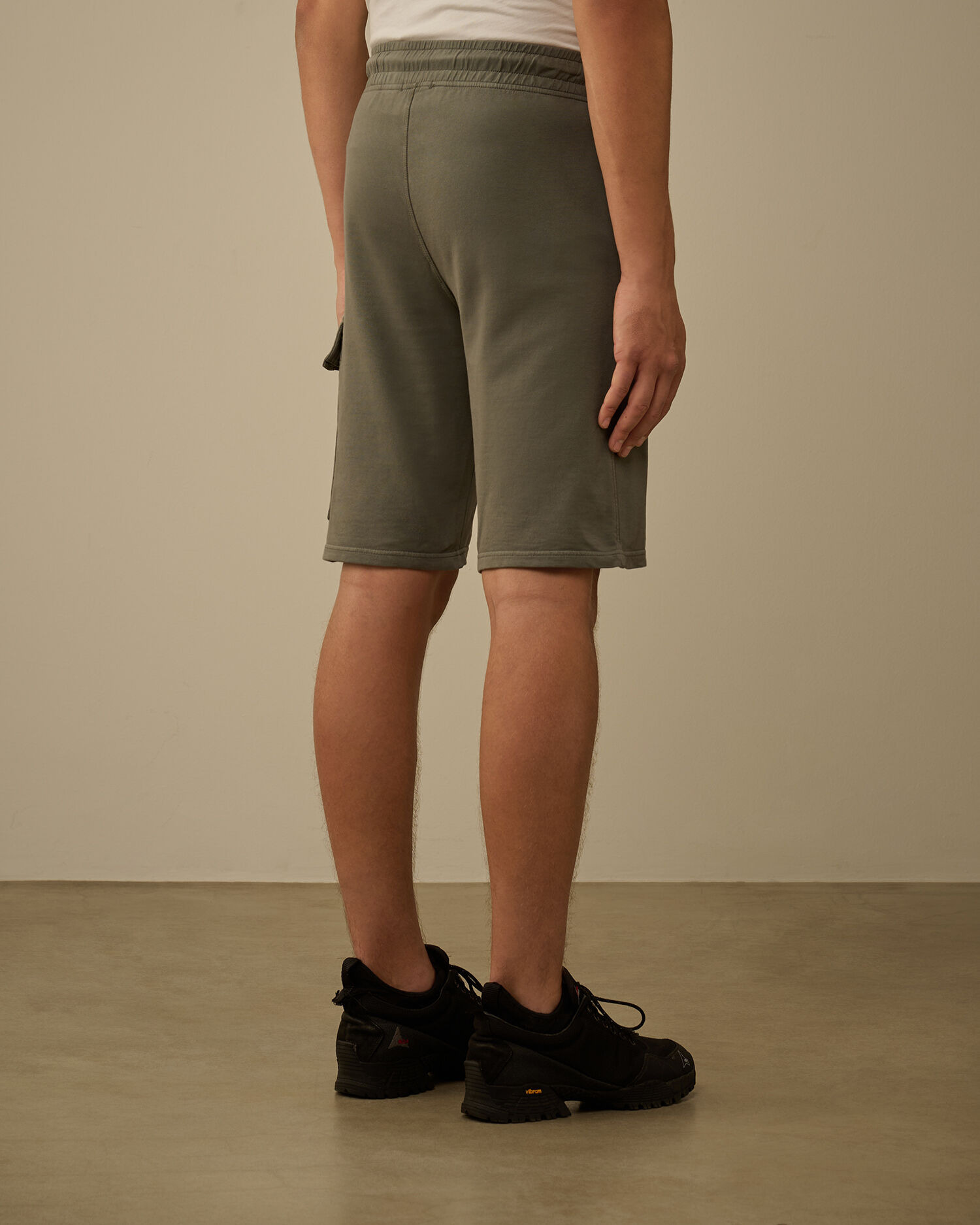Light Fleece Lens Shorts - 4