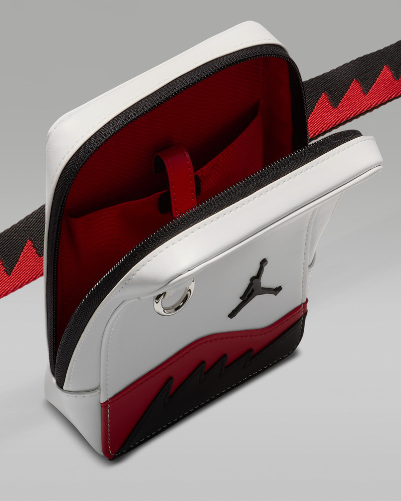 Jordan AJ5 Crossbody Bag (1L) 4