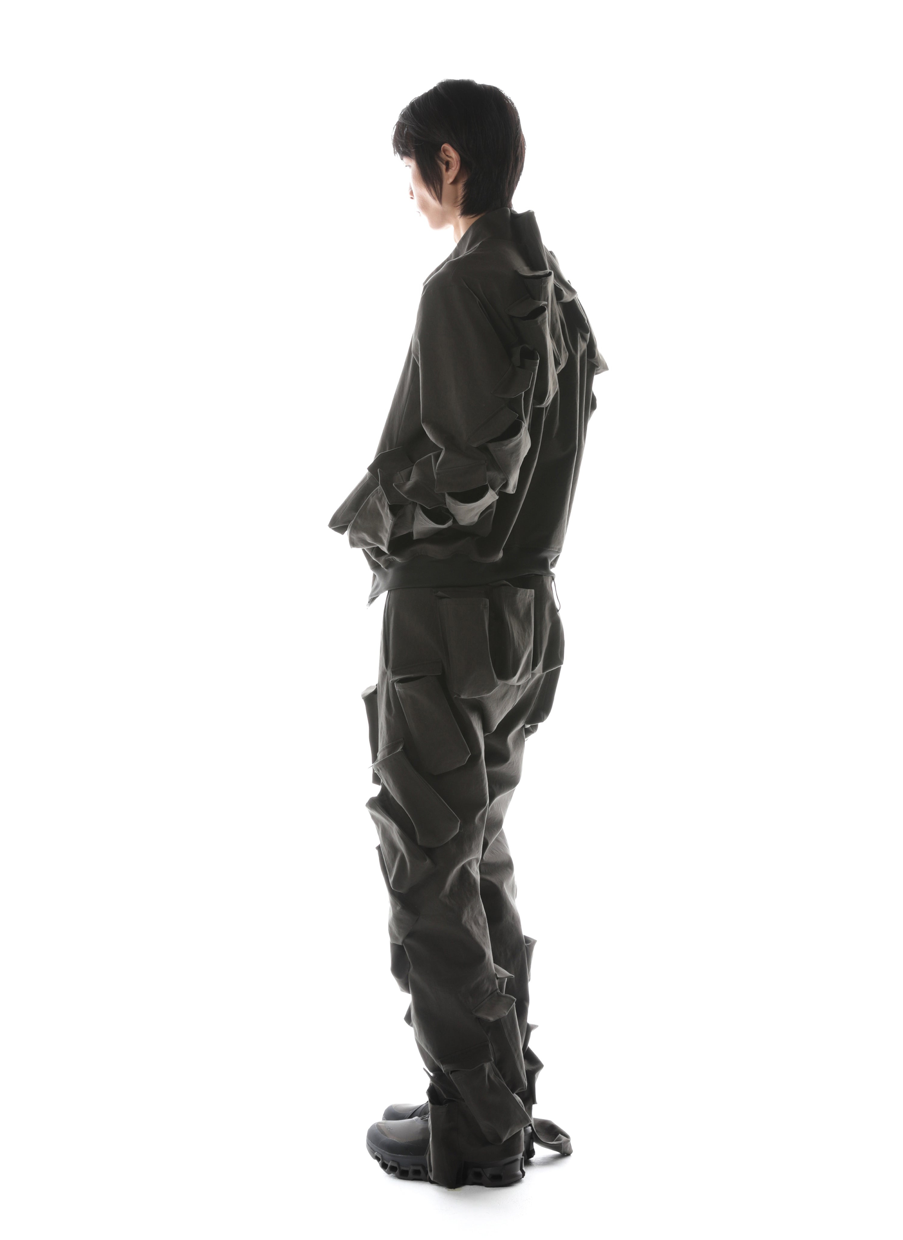 MAG PANTS
( - 2
