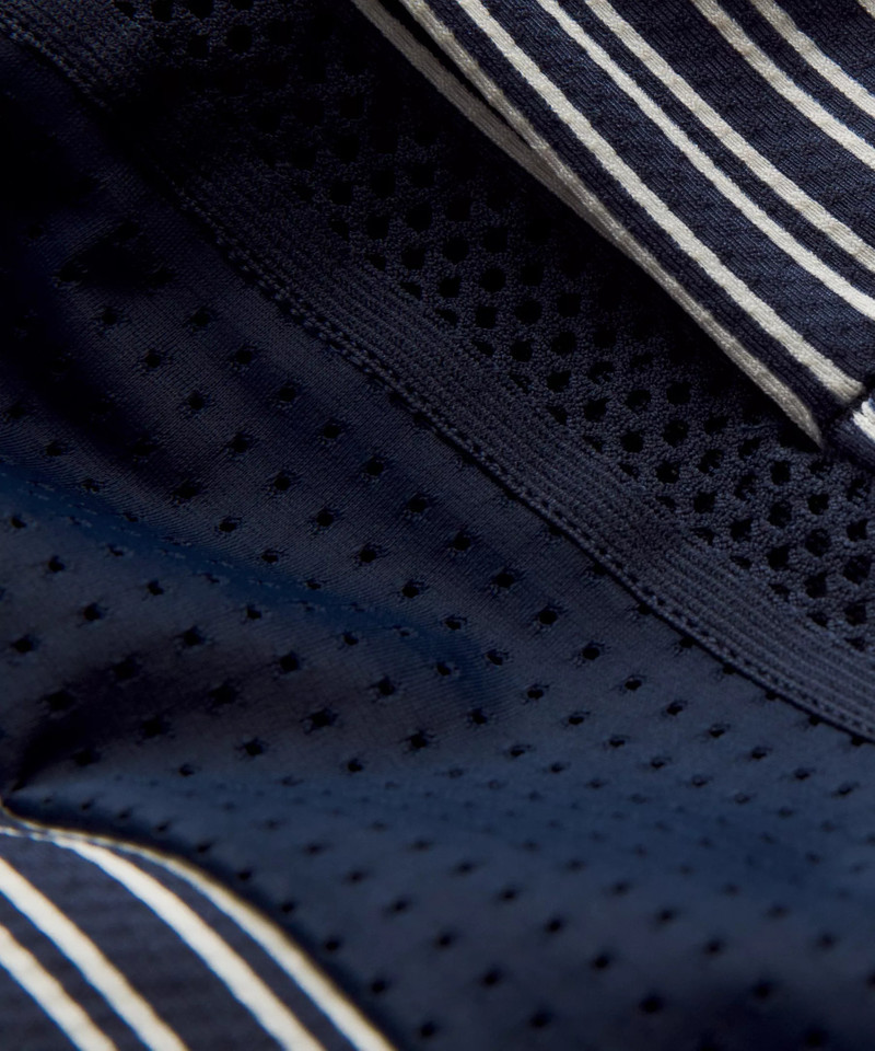 Mesh-Panelled Tennis Short 5" 9