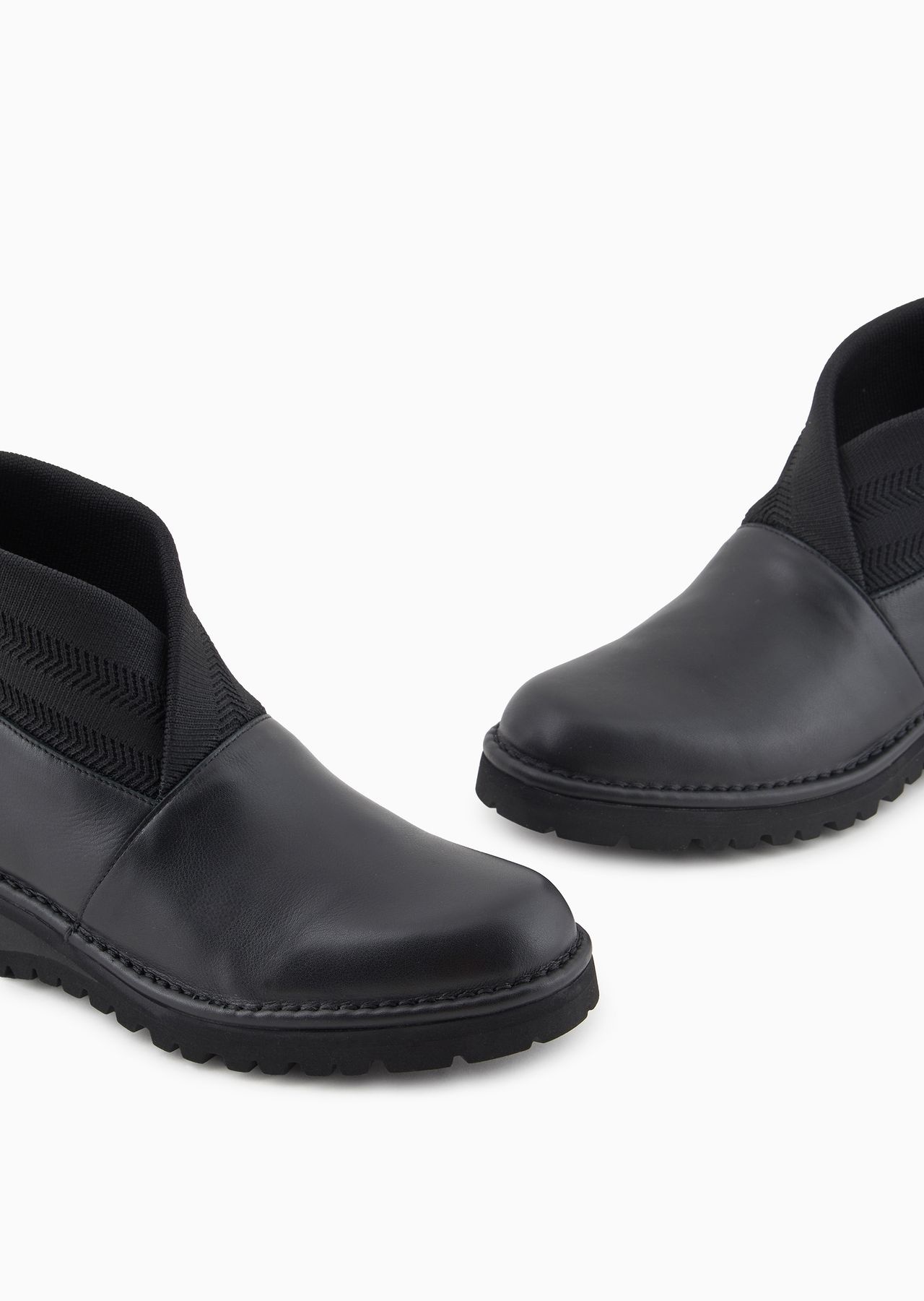 Leather ankle boots with knit details - 5