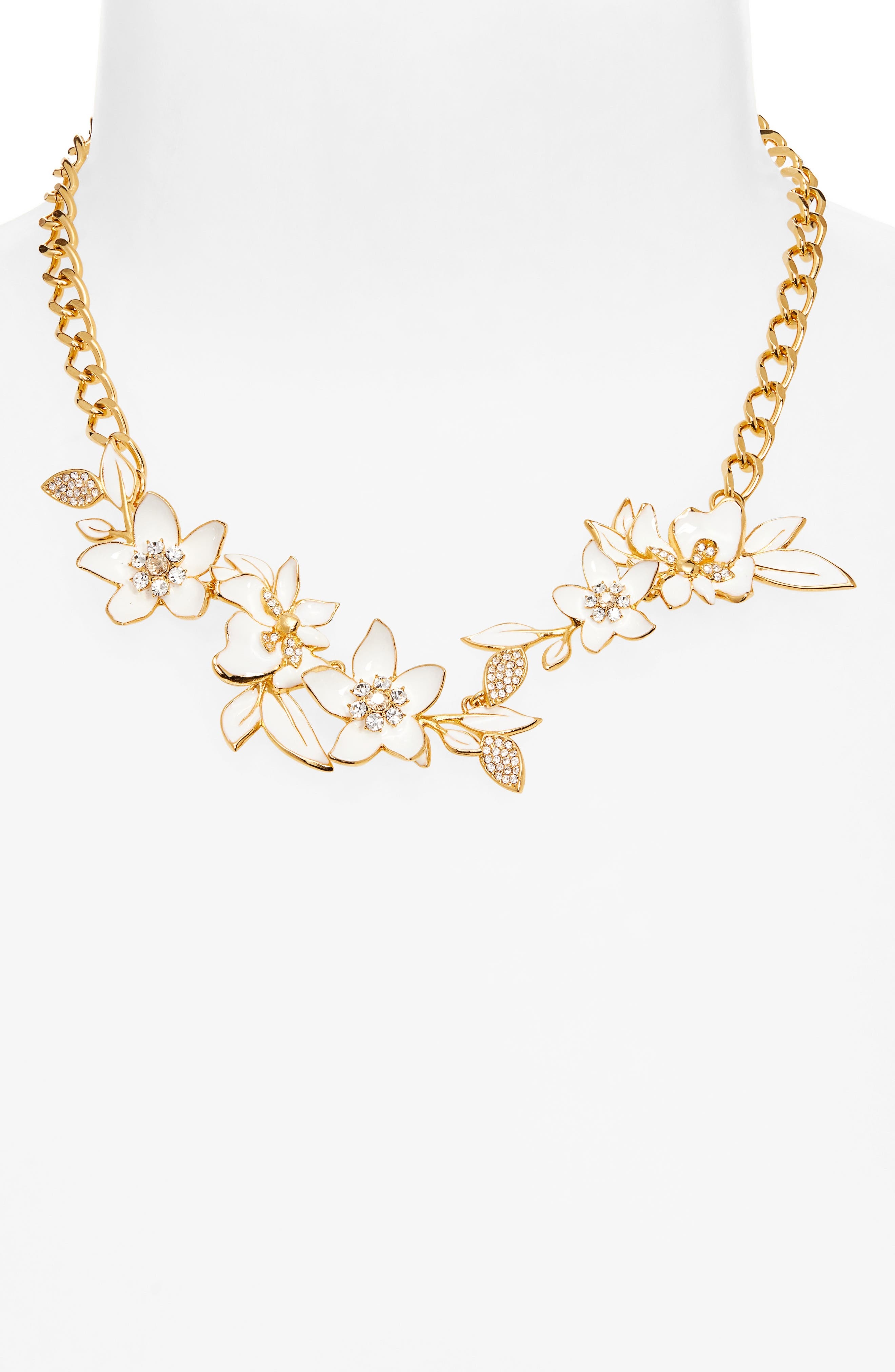 Oscar de la Renta Rectangle Crystal Pendant Necklace in Ivory at Nordstrom - 3