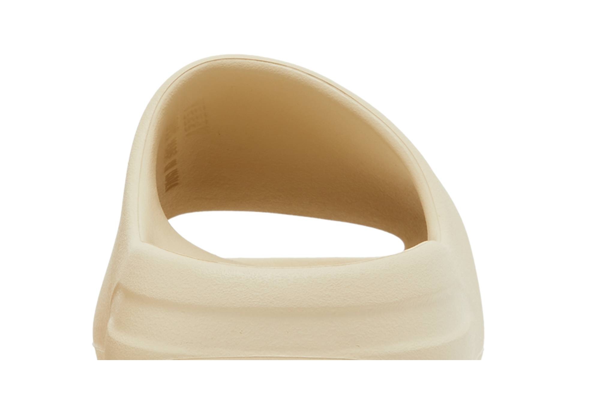 Yeezy Slides 'Bone' 2022 Re-Release - 7