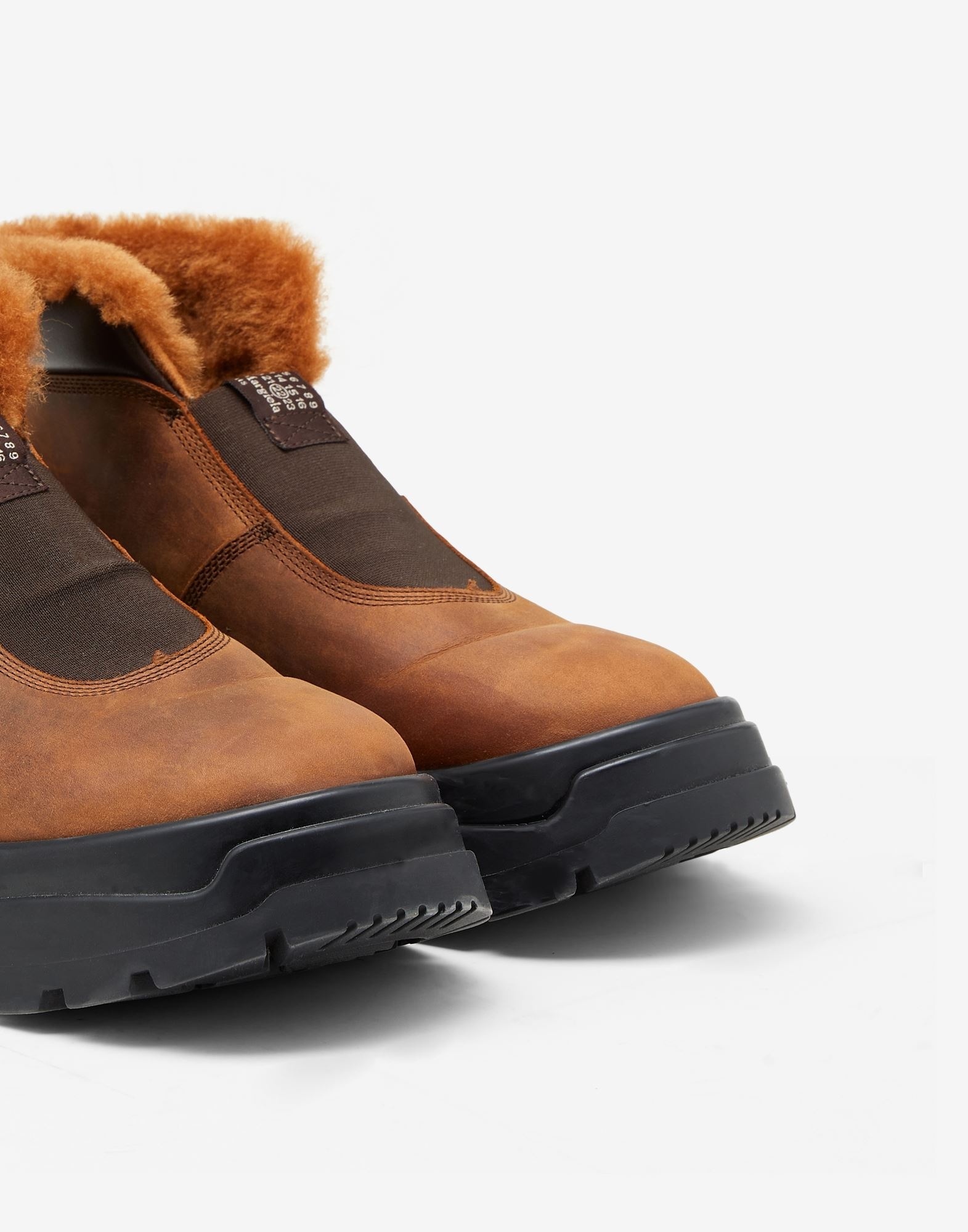 Shearling lace-up boots - 5